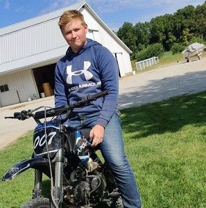 Meet your Posher, Joel